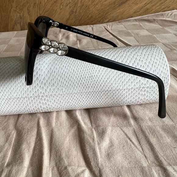 Saks fifth avenue 83/S 0807 sunglasses with stones encrusted in both sides - Picture 7 of 14